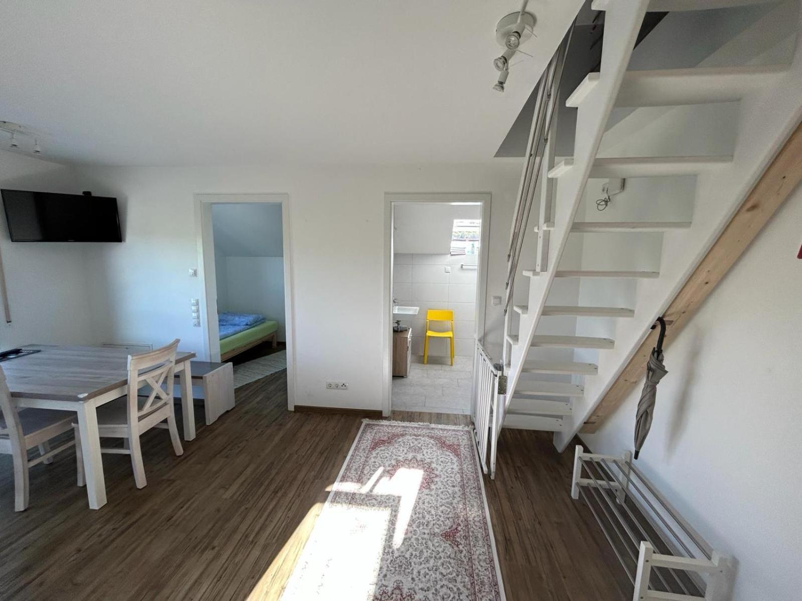 3 Zimmer Neubauwohnung In Der Schwaebischen Toskana Loewenstein Luaran gambar