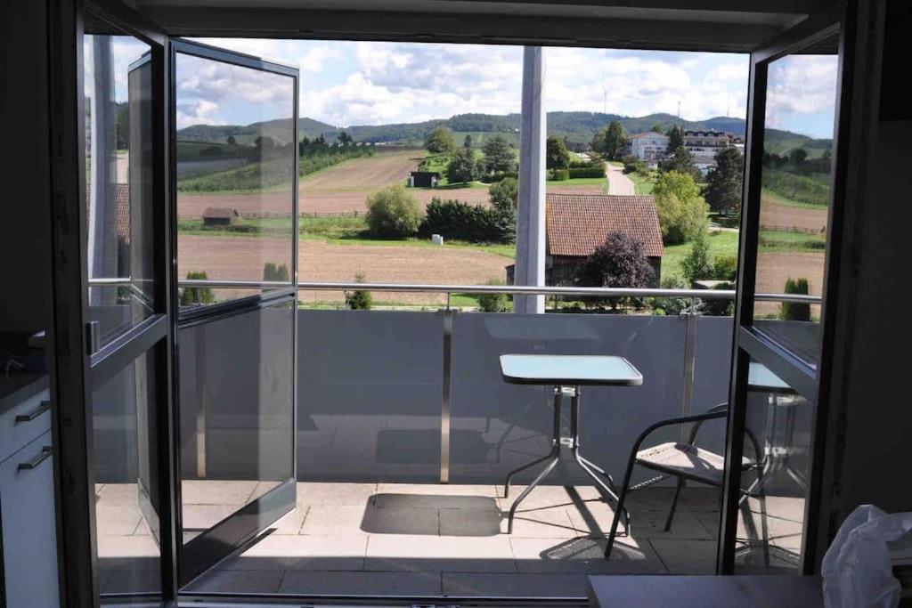 3 Zimmer Neubauwohnung In Der Schwaebischen Toskana Loewenstein Luaran gambar