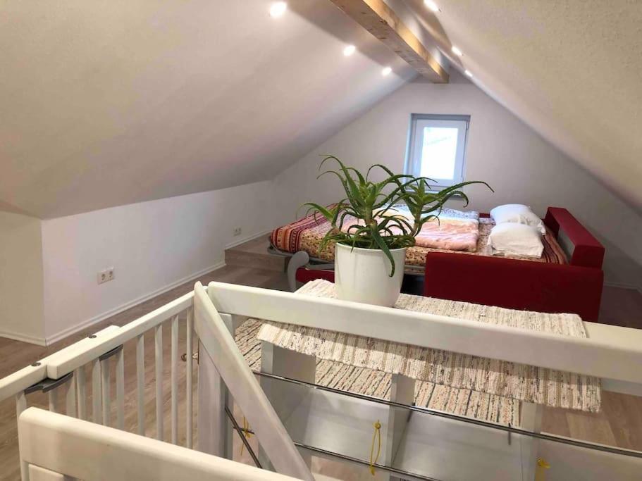 3 Zimmer Neubauwohnung In Der Schwaebischen Toskana Loewenstein Luaran gambar